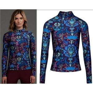 Greyson Women's Blue Floral Top la vie en rose